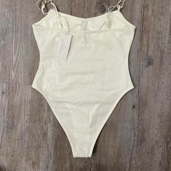 Shop D.Lee Bodysuit - Picture 2 of 3